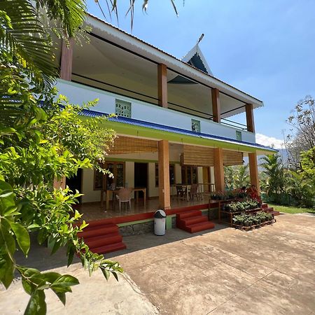 The Midway Jungle Resort Masinagudi Exterior photo