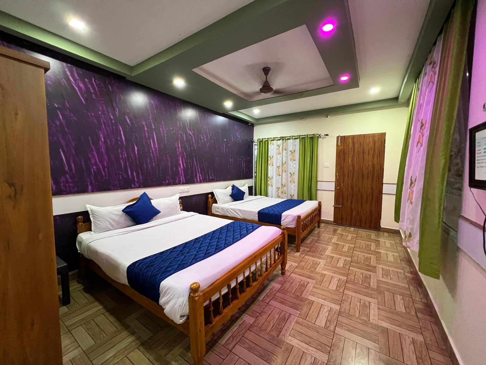 The Midway Jungle Resort Masinagudi Exterior photo