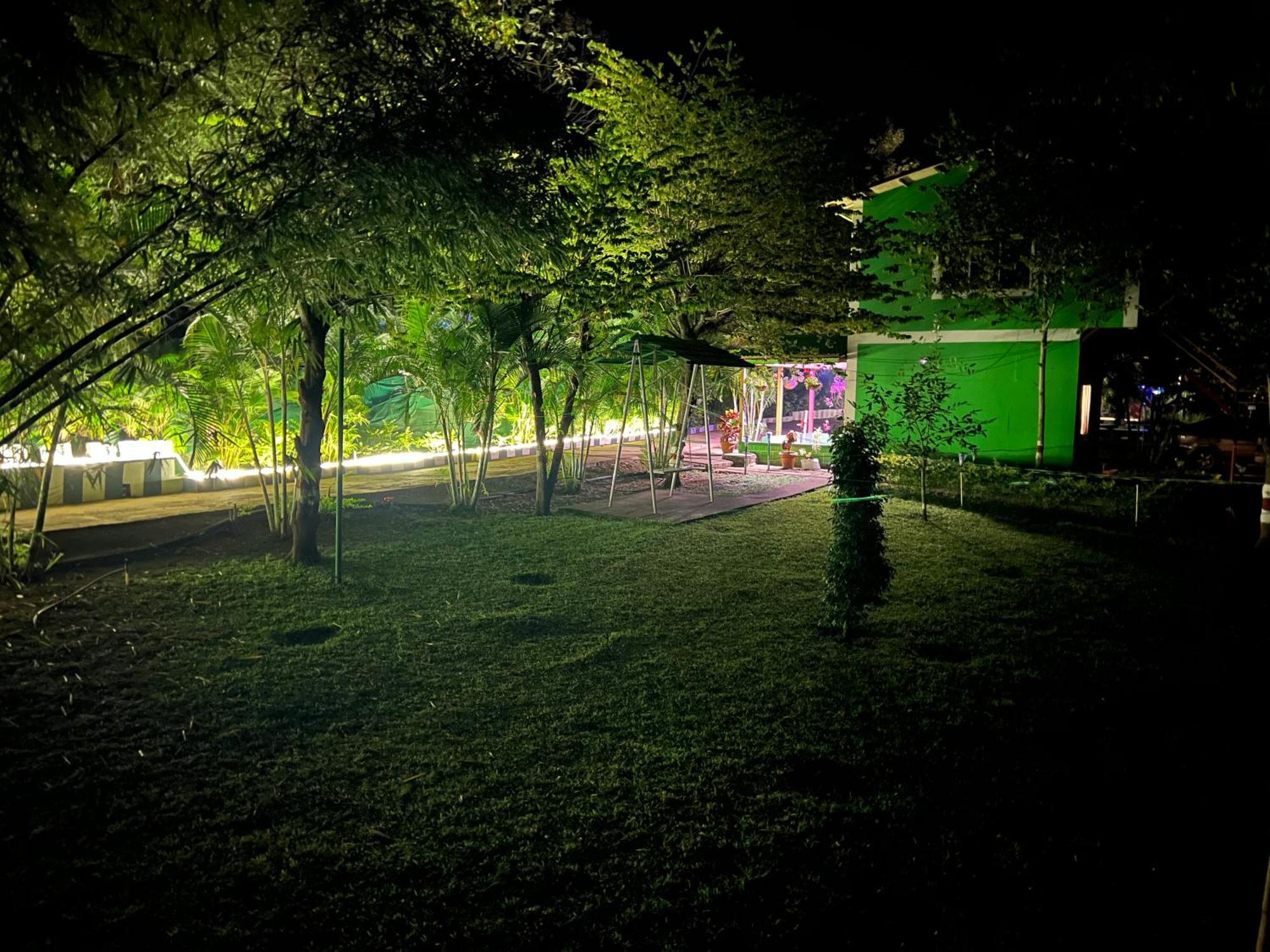 The Midway Jungle Resort Masinagudi Exterior photo