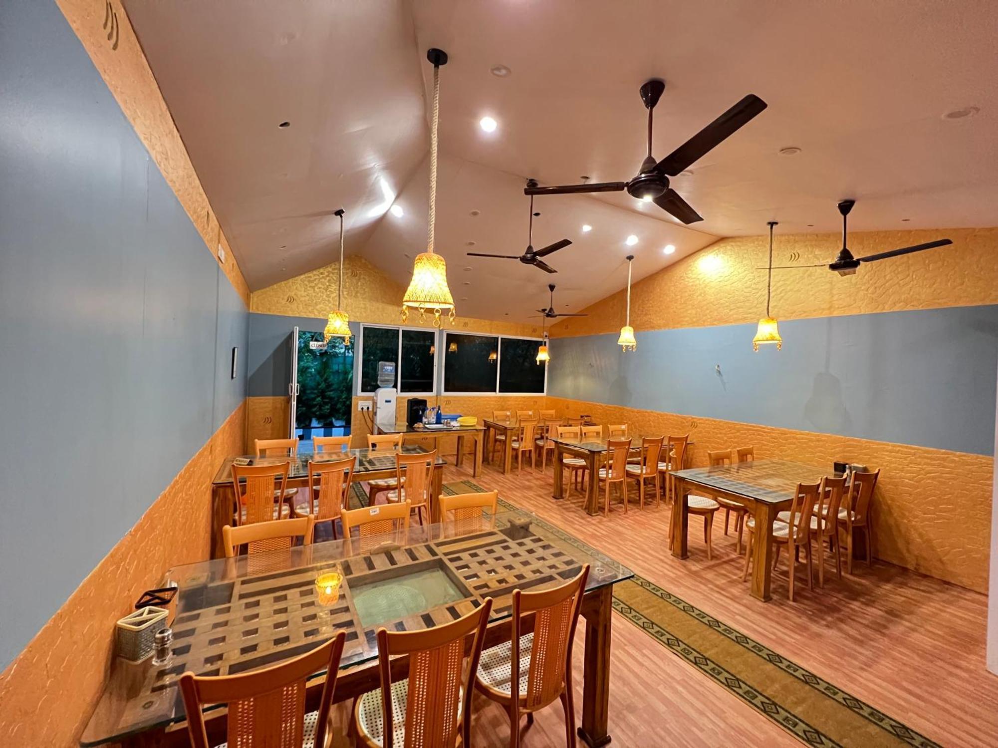 The Midway Jungle Resort Masinagudi Exterior photo